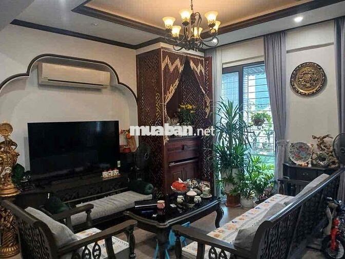 BÁN CĂN HỘ CHUNG CƯ DIỆN TÍCH 72m2, GẦN SIÊU THỤ BIGC THĂNG LONG.