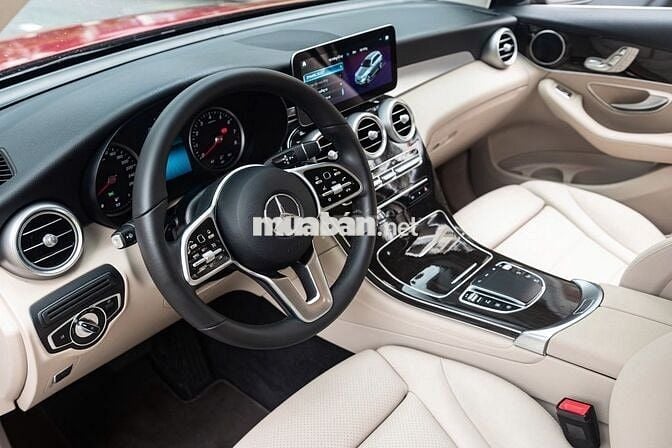 Mercedes Benz GLC200 Facelift 2020 - Đỏ/Kem