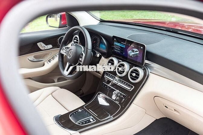 Mercedes Benz GLC200 Facelift 2020 - Đỏ/Kem