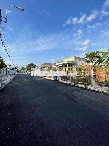 Giá *** khu - bán vội lô đất tại Nguyễn Thị Rư, TT Củ Chi. 338m2