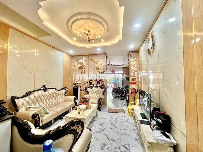 Cho thuê nhà MTKD đg lò gốm 6 nhà mới như hình đăng .4*25 giá 26tr
