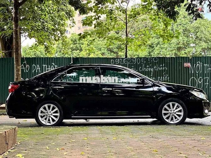 Toyota Camry Đen Sedan 2013 - Odo 10700km