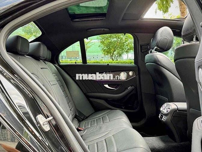 Mercedes Benz C300 Model 2021