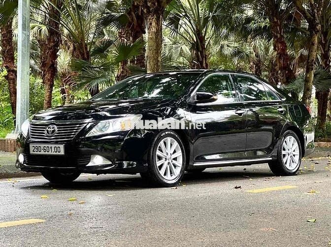 Toyota Camry Đen Sedan 2013 - Odo 10700km