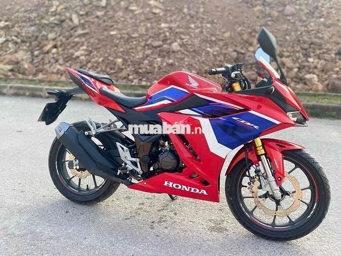 HONDA CBR150r BẢN ĐẶC BIỆT THỂ THAO