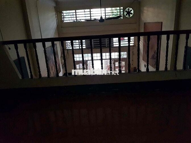 Nhà mặt tiền Trần Xuân Soạn Q7 khu dân cư đông đúc