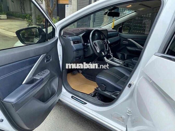 Mitsubishi Xpander Cross 2024 trắng - 57000 km
