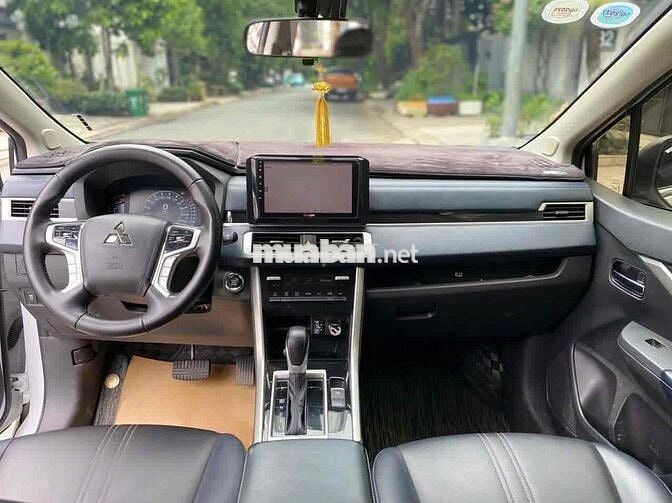 Mitsubishi Xpander Cross 2024 trắng - 57000 km