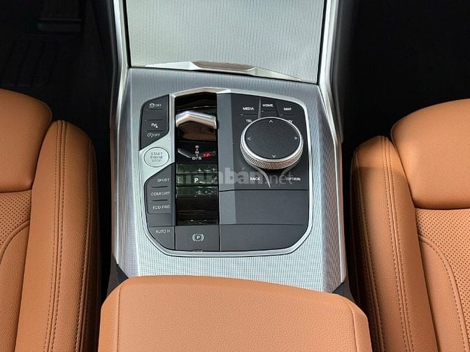 🆕 BMW 320i Sportline " siêu mới " [ 12.2024 Model 2025 / 9.000mls ]