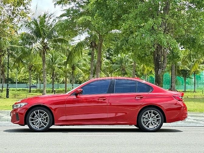 🆕 BMW 320i Sportline " siêu mới " [ 12.2024 Model 2025 / 9.000mls ]