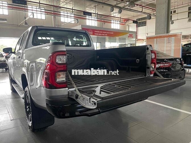 Toyota Hilux 2025 2.4L 4x2 AT giao ngay-Hỗ trợ gop