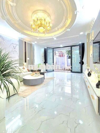 Nhà mới đẹp 1 lầu, 2 phòng ngủ đường xe hơi