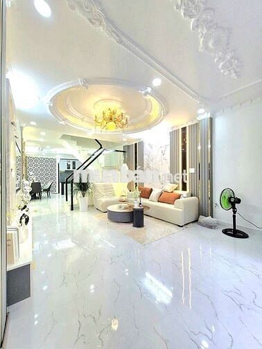 Nhà mới đẹp 1 lầu, 2 phòng ngủ đường xe hơi