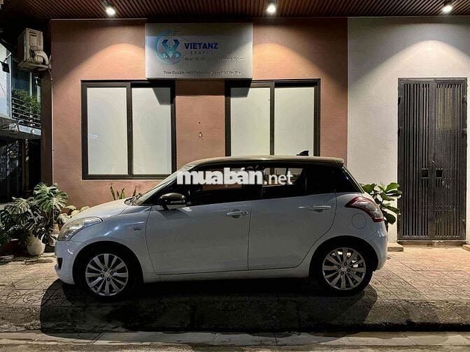 Suzuki Swift 2016 1.4 AT - 50000 km