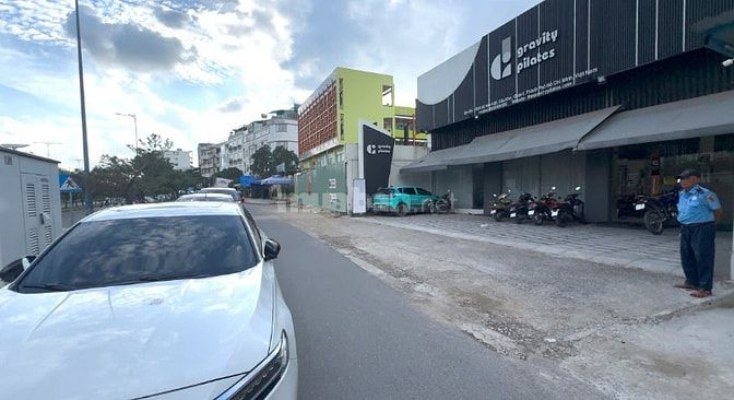 Cho thuê mặt bằng văn phòng, showroom tại 490 Võ Văn Kiệt Quận 1, mặt 