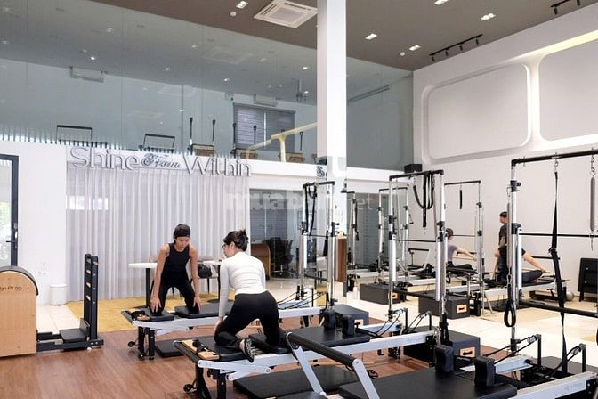 Cho thuê mặt bằng văn phòng, showroom tại 490 Võ Văn Kiệt Quận 1, mặt 
