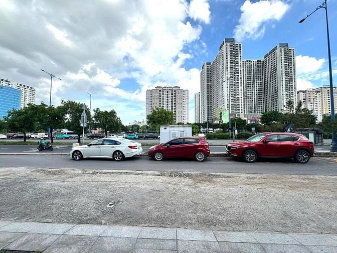 Cho thuê mặt bằng văn phòng, showroom tại 490 Võ Văn Kiệt Quận 1, mặt 