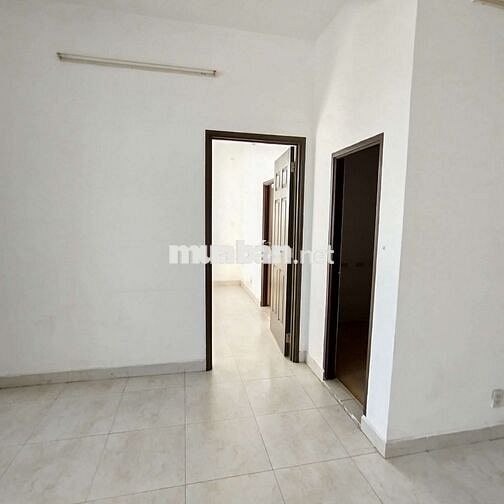 Bán căn hộ Nhất Lan 2, Bình Tân .71,2 m2
Giá 2 tỷ 2, sổ hồng sẵn