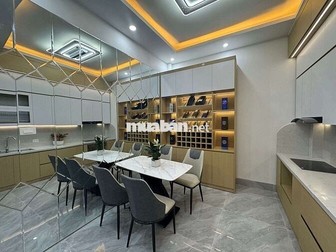 Nhà đẹp Gara oto 46m x5 tầng, 6 ngủ ,gara oto phố Khương hạ