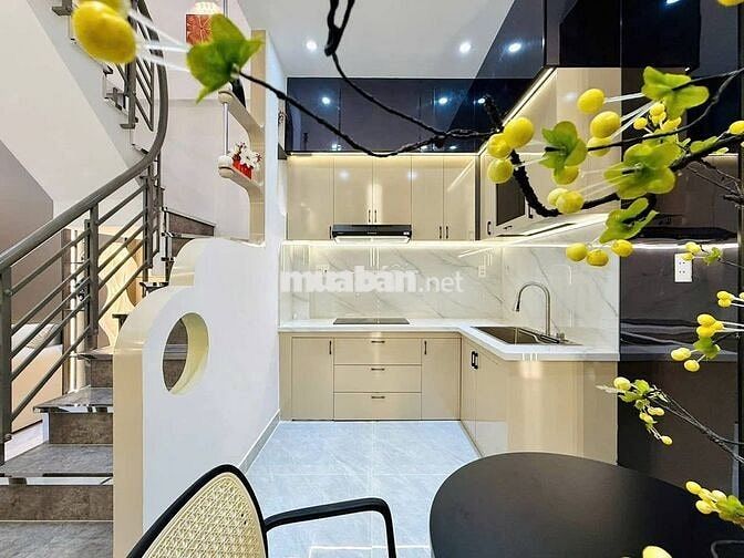 Bán nhà giá 4tỷ290 ,HXH 8m Trần Văn Đang, Q3, 50m2, 2PN, 2WC, SHR
