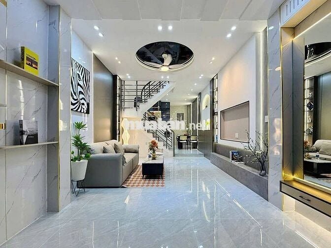 Bán nhà giá 4tỷ290 ,HXH 8m Trần Văn Đang, Q3, 50m2, 2PN, 2WC, SHR