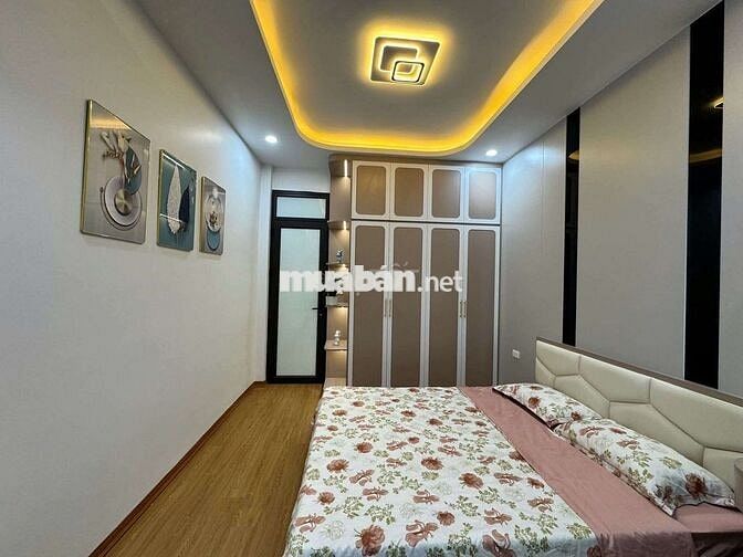 Nhà đẹp Gara oto 46m x5 tầng, 6 ngủ ,gara oto phố Khương hạ