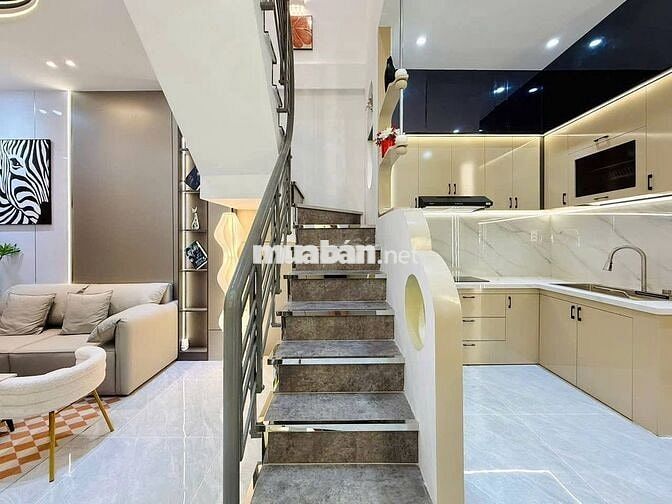 Bán nhà giá 4tỷ290 ,HXH 8m Trần Văn Đang, Q3, 50m2, 2PN, 2WC, SHR