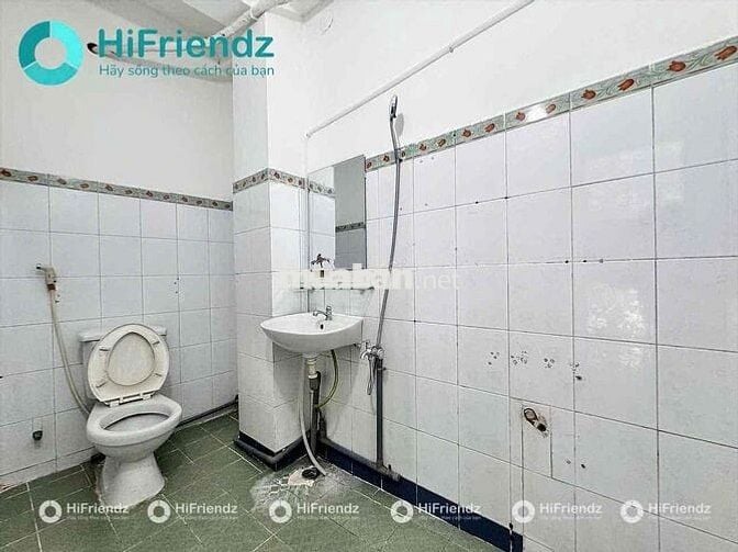 Căn Hộ Ban Công Thang Máy Gần ĐH Hutech, Ngoại Thương, GTVT