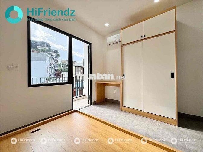 Căn Hộ Ban Công Thang Máy Full NT Đi Bộ Qua GTVT, Hutech, Ngoại Thương