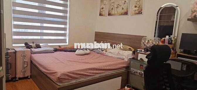 Bán nhà tập thể siêu đẹp gần 5 tỷ sổ đỏ 100m2 Đại học công đoàn 3 ngủ