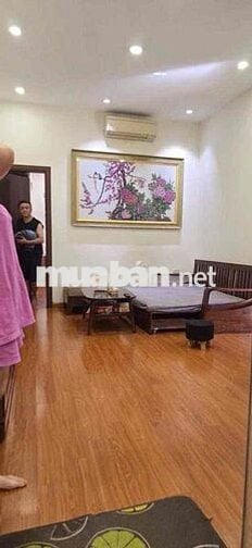 Bán nhà tập thể siêu đẹp gần 5 tỷ sổ đỏ 100m2 Đại học công đoàn 3 ngủ