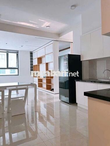 Cần bán căn 2PN giá 1,83 tỷ, tặng lại nội thất dính tường, tầng trung