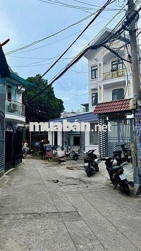 BÁN NHÀ 2 TẦNG SHR LÔ GÓC THỚI AN Q12 HẺM 5 MÉT XE HƠI  CHỈ 2,48 TỶ