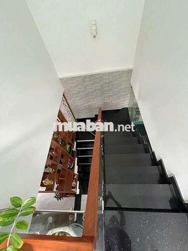 Cho thuê nhà hẻm xe Tải 8m Nguyễn Sơn p. Phú Thọ Hòa quận Tân Phú