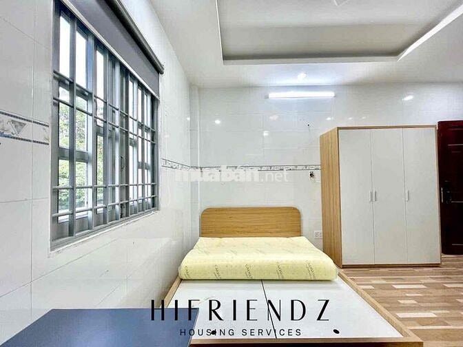 1 PN ban công sân vườn - Cửa sổ ngay ngã 4 bốn xã