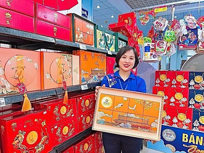 Siêu Thị Bổ Sung Sinh Viên Bán Hàng, Trung Tuổi Làm Tạp Vụ Tại Thủ Đức