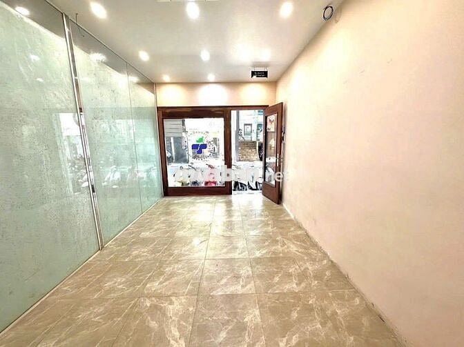 Cho thuê MẶT BẰNG KD tại đ/c : gần 37 Bùi Thị Xuân