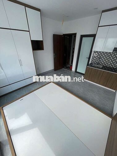 Cho thuê CCMN 20-25m2 Full đồ. Tủ lạnh, ban công thoáng tại Minh Khai