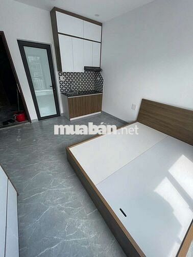 Cho thuê CCMN 20-25m2 Full đồ. Tủ lạnh, ban công thoáng tại Minh Khai