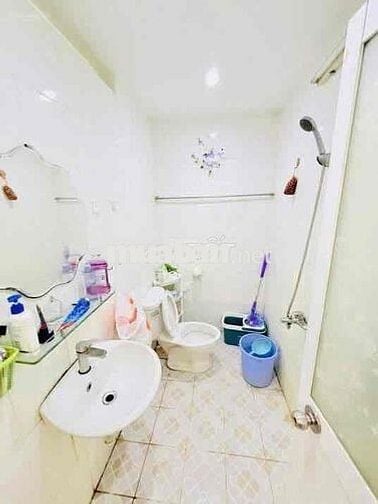Nhà nguyên căn - 125m2 Đất - 4 tầng dtsd 250m2 - sân 45m2 - 5PN 5WC