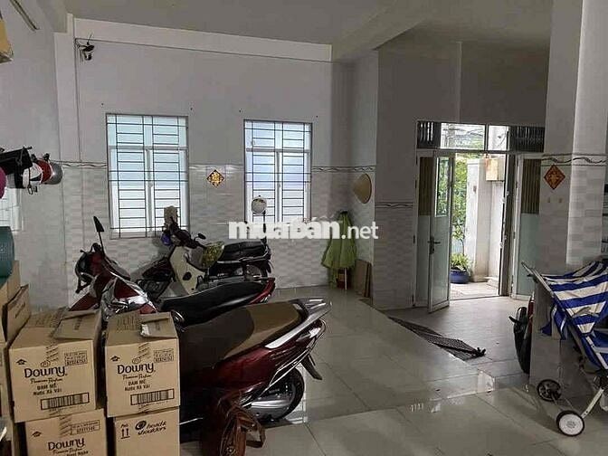 Nhà nguyên căn - 125m2 Đất - 4 tầng dtsd 250m2 - sân 45m2 - 5PN 5WC