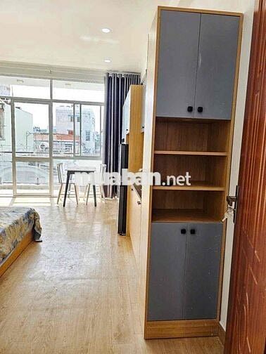 Trống Sẵn Phòng 40m2 Ban Công Ngay Bùi Đình Tuý Gần UEF Hutech GTVT