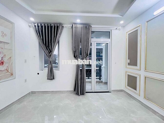 NHÀ TÂN CỔ ĐIỂN MỚI KHU ĐỒNG BỘ NHÀ LẦU HXH 6M