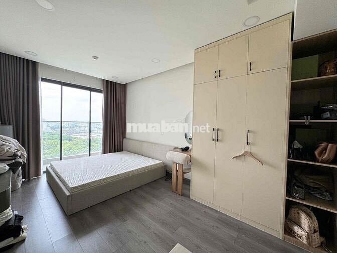 CHUNG CƯ 3 PN ĐẦY ĐỦ TIỆN ÍT NỘI THẤT SANG TRỌNG NGAY CHUNG TÂM
