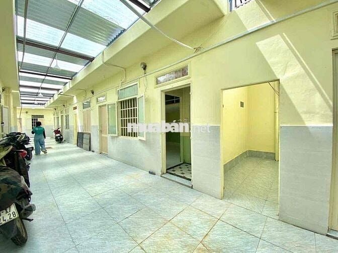 PHÒNG MỚI XÂY GẦN LÀNG ĐẠI HỌC THỦ ĐỨC BÌNH DƯƠNG