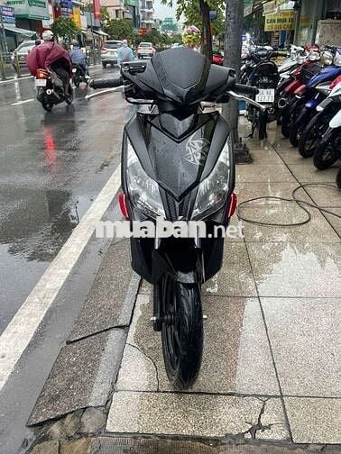 Air blade FI full Thái 2010 mới 90% Bstp chính chủ
