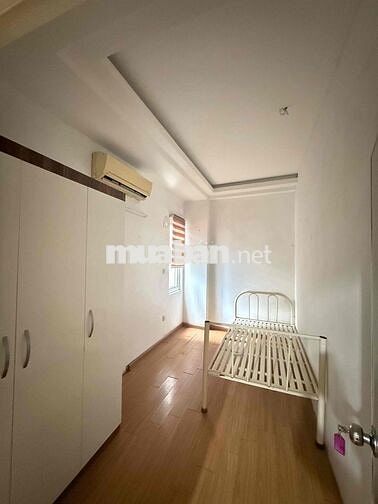 Cho thuê phòng trọ ngõ 298 Đê La Thành nhỏ