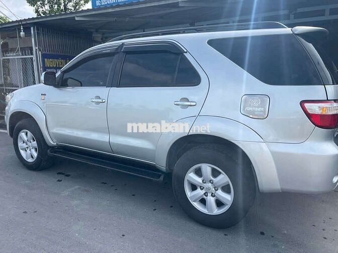 Fortuner máy dầu đk 2010