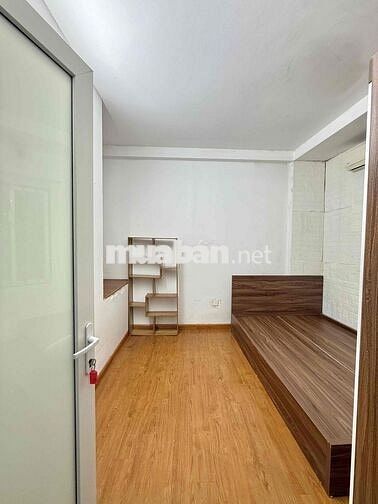 Cho thuê phòng trọ ngõ 298 Đê La Thành nhỏ