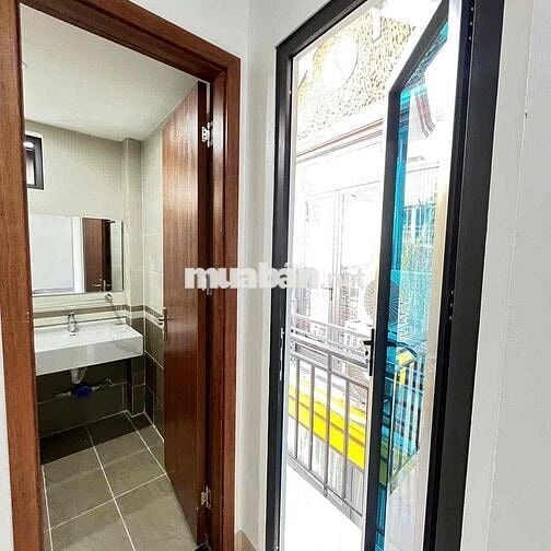 CCMN PHỐ DƯƠNG VĂN BÉ. THANG MÁY. RỘNG 28M2. GIÁ 5Tr2